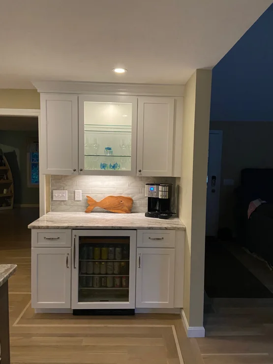 18 Potash · Cabinetry and coffee station